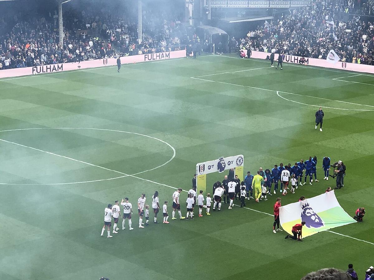 凯塞多防守中场技术全面解析：抢断、拦截与控场的艺术